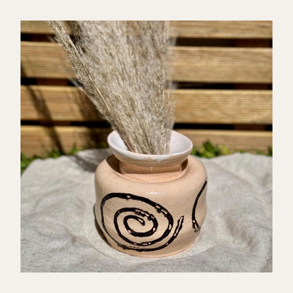 Wild Clay Vase — view 3