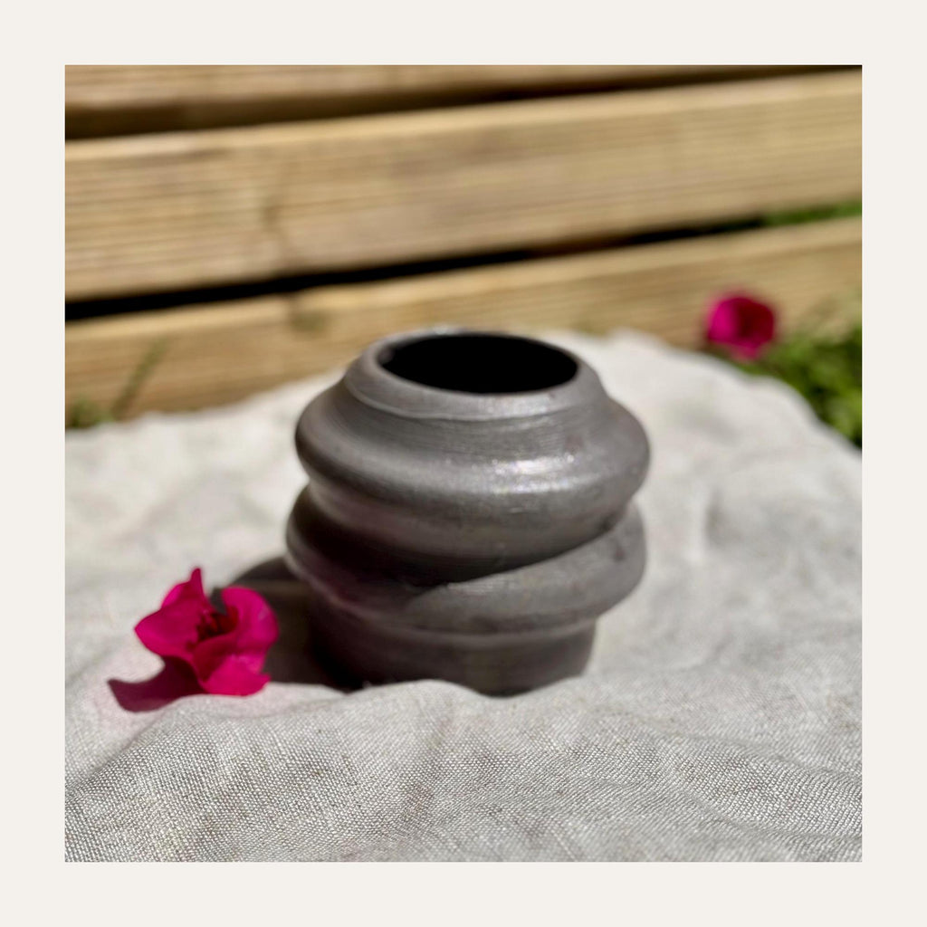 Minimalist Bud Vase — view 4